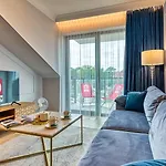 304 Z Widokiem Na Morze, Z Basenem, Sauna, Jacuzzi, Przy Samej Plazy - 5d *